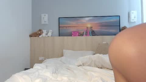 Ella Mira online show from 06/21/26, 02:03