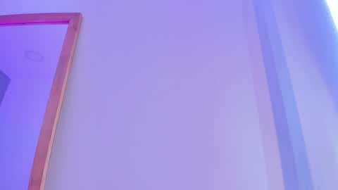 Ella online show from 01/19/25, 04:22