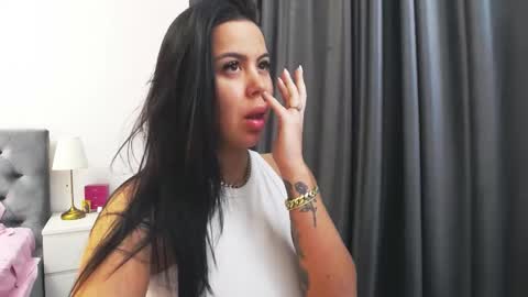 ellasins online show from 01/06/26, 07:17