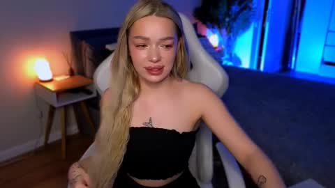 Ella online show from 02/03/26, 06:40