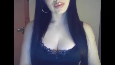 elle010843 online show from 02/09/26, 07:40