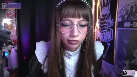 follow me on instagram .    online show from 09/17/25, 02:52