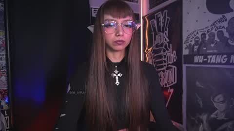 follow me on instagram .    online show from 04/01/26, 02:25