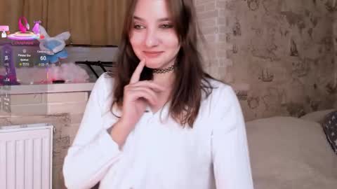 Snapshot of elle_wooods chatting on 10/04/25, 10:57 My name is Ellie online show from 10/04/25, 10:57