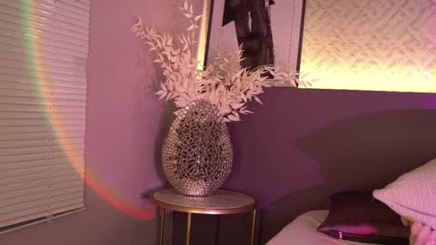 Snapshot of ellediane chatting on 03/10/25, 04:07 Elle Diane online show from 03/10/25, 04:07