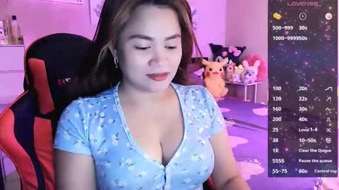 Snapshot of elleelle123 chatting on 05/14/26, 01:34 Ann online show from 05/14/26, 01:34