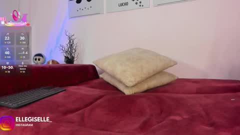 Yiss online show from 10/23/25, 06:34