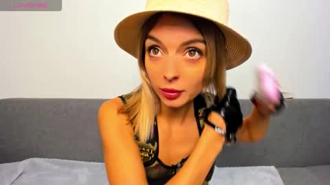 Snapshot of ellen_flow chatting on 10/30/25, 09:15 ellen_flow online show from 10/30/25, 09:15