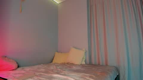 Snapshot of ellenmays chatting on 01/20/25, 02:25 Ellen online show from 01/20/25, 02:25