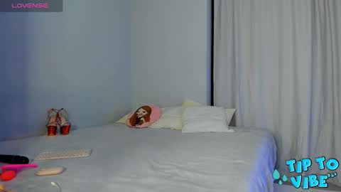 Snapshot of ellenmays chatting on 02/13/25, 02:09 Ellen online show from 02/13/25, 02:09