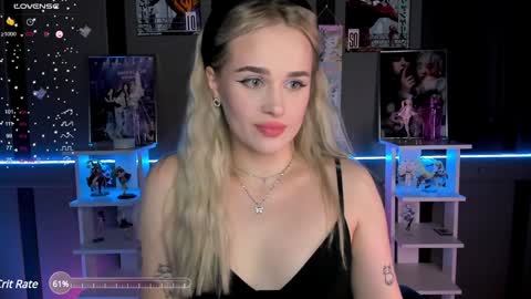 Snapshot of ellensoftt chatting on 12/21/24, 07:49 Maria online show from 12/21/24, 07:49