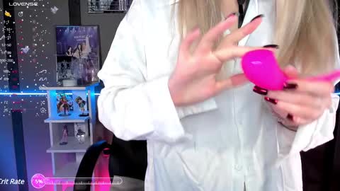 Snapshot of ellensoftt chatting on 03/09/25, 09:24 Maria online show from 03/09/25, 09:24