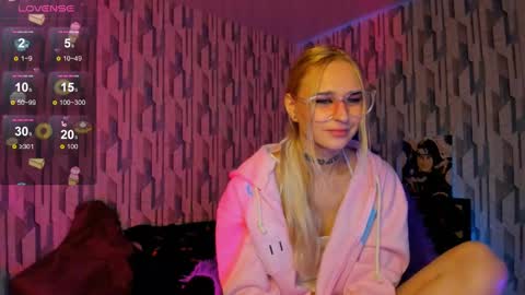 Ellie online show from 12/11/24, 08:58