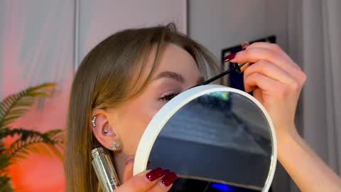 Snapshot of elli_harmon chatting on 01/24/25, 03:34 Ellie  --- Ill see you either on Friday or Saturday and definitely on Sunday  online show from 01/24/25, 03:34