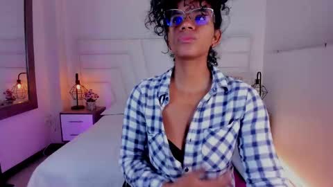  Ellie   online show from 03/07/25, 12:23