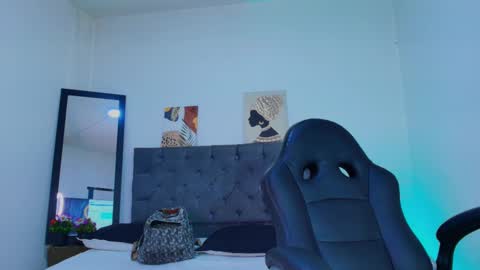  Ellie   online show from 09/18/25, 11:56