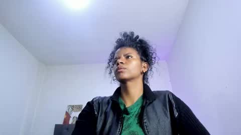  Ellie   online show from 10/22/25, 11:54