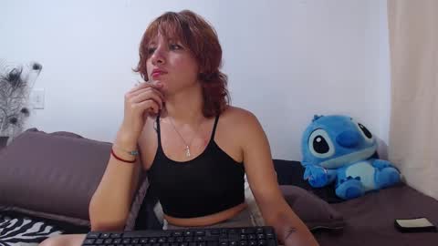 Snapshot of ellie_andy19 chatting on 03/08/25, 06:21 kev  dani online show from 03/08/25, 06:21