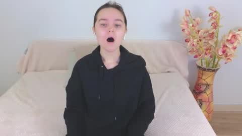 Ellie online show from 02/25/25, 09:09