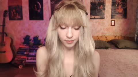 ellie_friendly online show from 02/17/25, 11:20