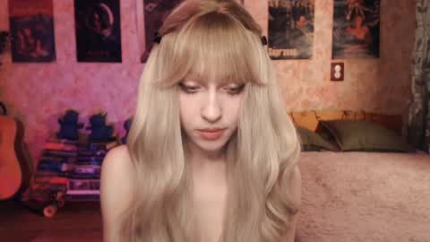 ellie_friendly online show from 03/02/25, 12:09
