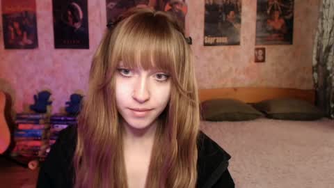 ellie_friendly online show from 05/23/26, 12:27