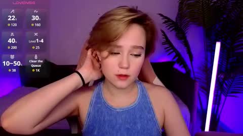 Snapshot of ellie_heavenly chatting on 02/09/26, 02:37 Ellie online show from 02/09/26, 02:37