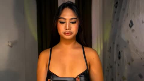 ellie online show from 10/22/25, 02:17