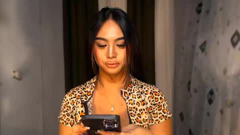 ellie online show from 10/27/25, 04:22