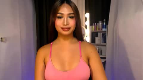 ellie online show from 03/25/26, 02:17