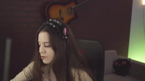 elliecutes online show from 02/12/25, 05:58