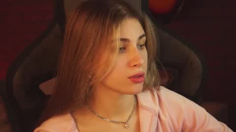 elliecutes online show from 02/21/25, 09:34