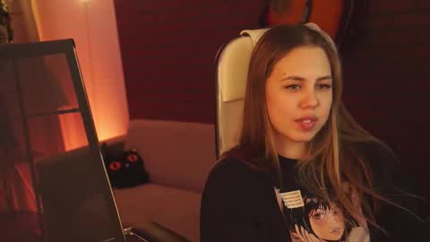 elliecutes online show from 02/25/25, 08:36