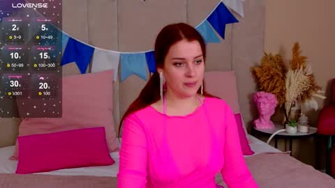 EllieLarson online show from 09/22/25, 05:37