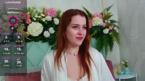 EllieLarson online show from 10/06/25, 05:10