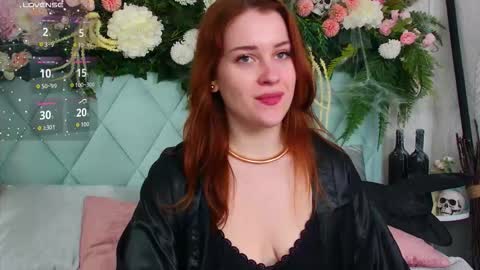 EllieLarson online show from 10/26/25, 05:08