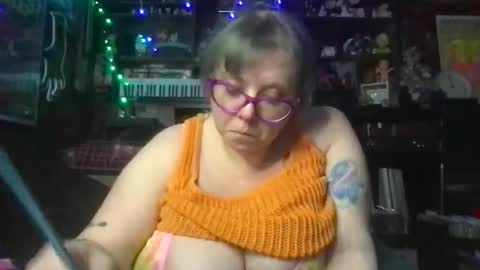 Ellie Louise online show from 02/04/26, 09:20