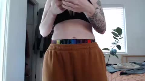 Ellie Rowyn online show from 02/06/26, 08:01