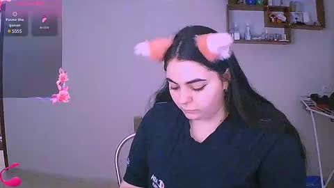 Ellie online show from 02/18/25, 04:05