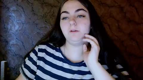 Ellie online show from 10/18/25, 05:43