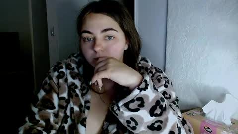 Snapshot of ellies_8 chatting on 05/22/26, 03:02 Ellie online show from 05/22/26, 03:02