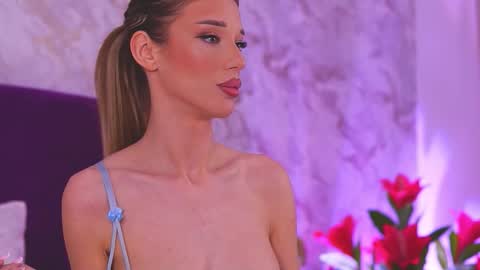 EllinaNuria online show from 03/09/26, 06:12