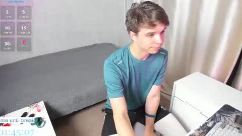 elliot_winki online show from 07/11/26, 05:04
