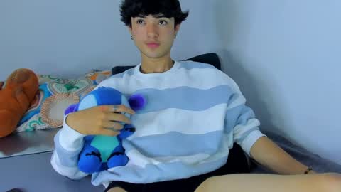 elliotvolkov online show from 04/21/26, 01:07