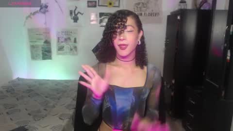 Snapshot of ellis_flowers chatting on 11/16/25, 06:35 . online show from 11/16/25, 06:35