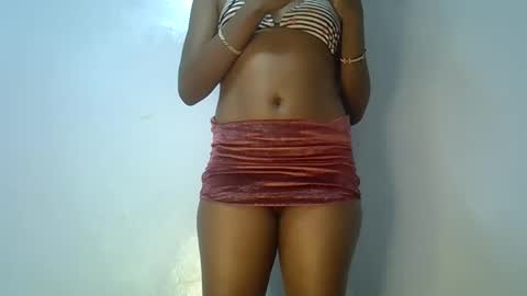 Snapshot of elllanna chatting on 03/12/25, 10:28 elllanna online show from 03/12/25, 10:28