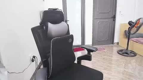 Snapshot of ellsa9x chatting on 11/06/25, 03:07 ellsa9x online show from 11/06/25, 03:07