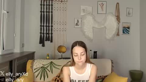 elly_ary online show from 01/11/26, 09:20