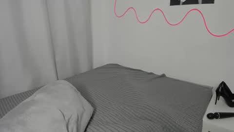 Elly online show from 03/06/26, 07:21