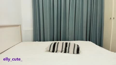 Elly Cute  online show from 11/22/25, 01:37